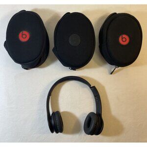 Lot of 3 Soft Zipper Cases for beats by Dr. Dre & 1 Pair of Beats - Please Read